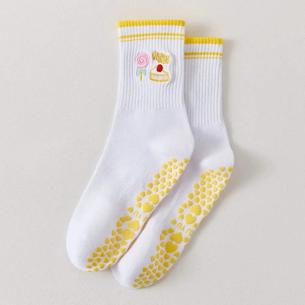Chaussettes de Yoga mi-mollet antidérapantes à motifs brodés. Belle Amplitude