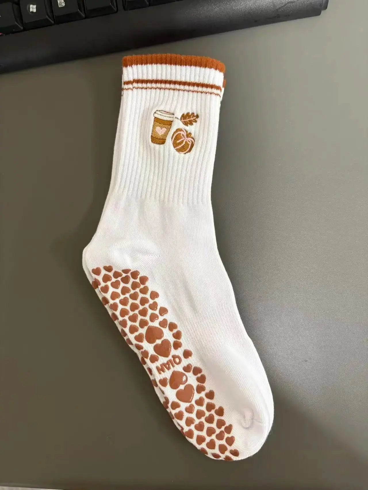 Chaussettes de sport antidérapantes avec motifs divers Belle Amplitude