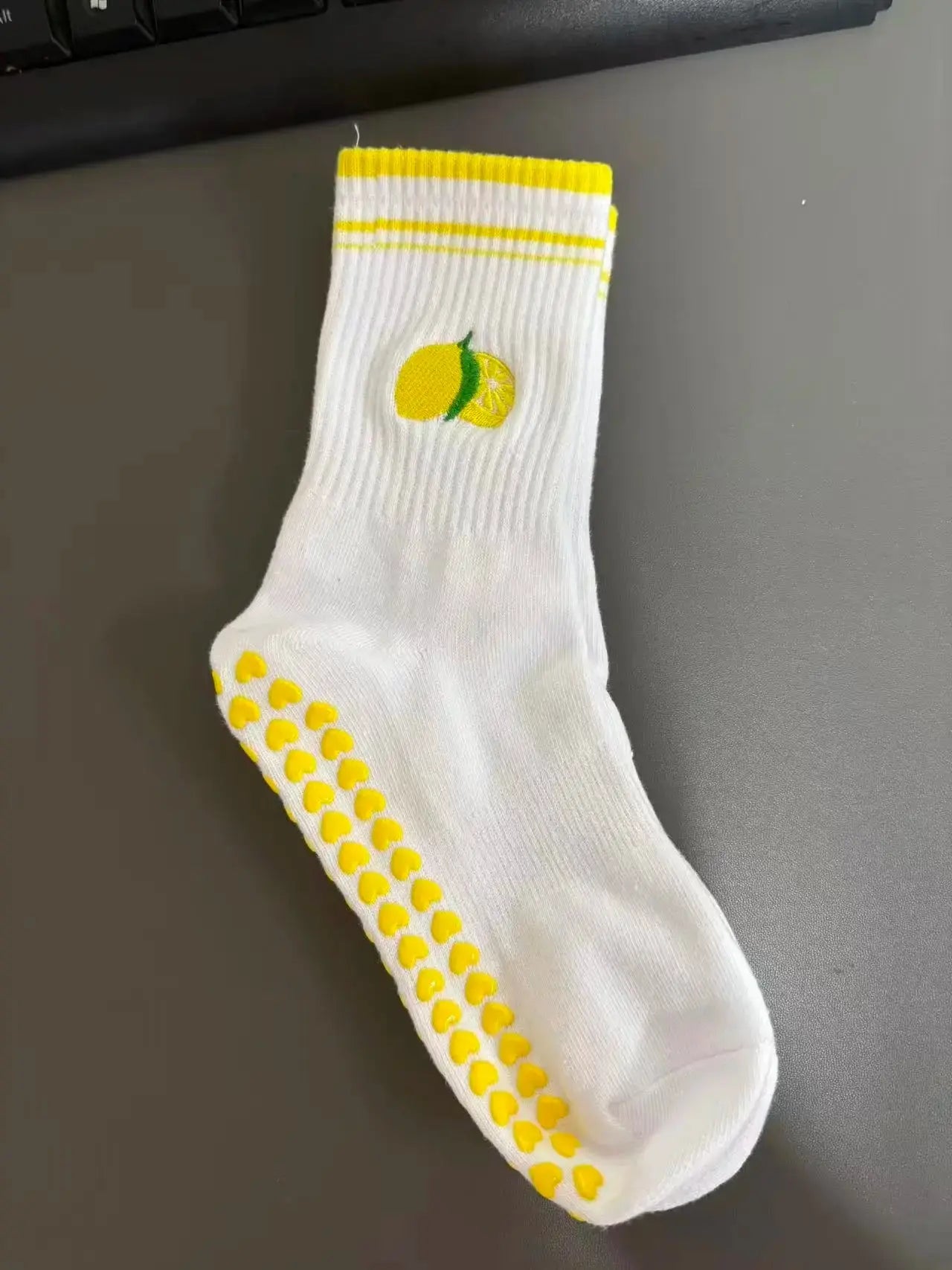 Chaussettes de sport antidérapantes avec motifs divers Belle Amplitude